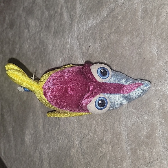 (J2) Disney stuffed animal - Picture 1 of 5
